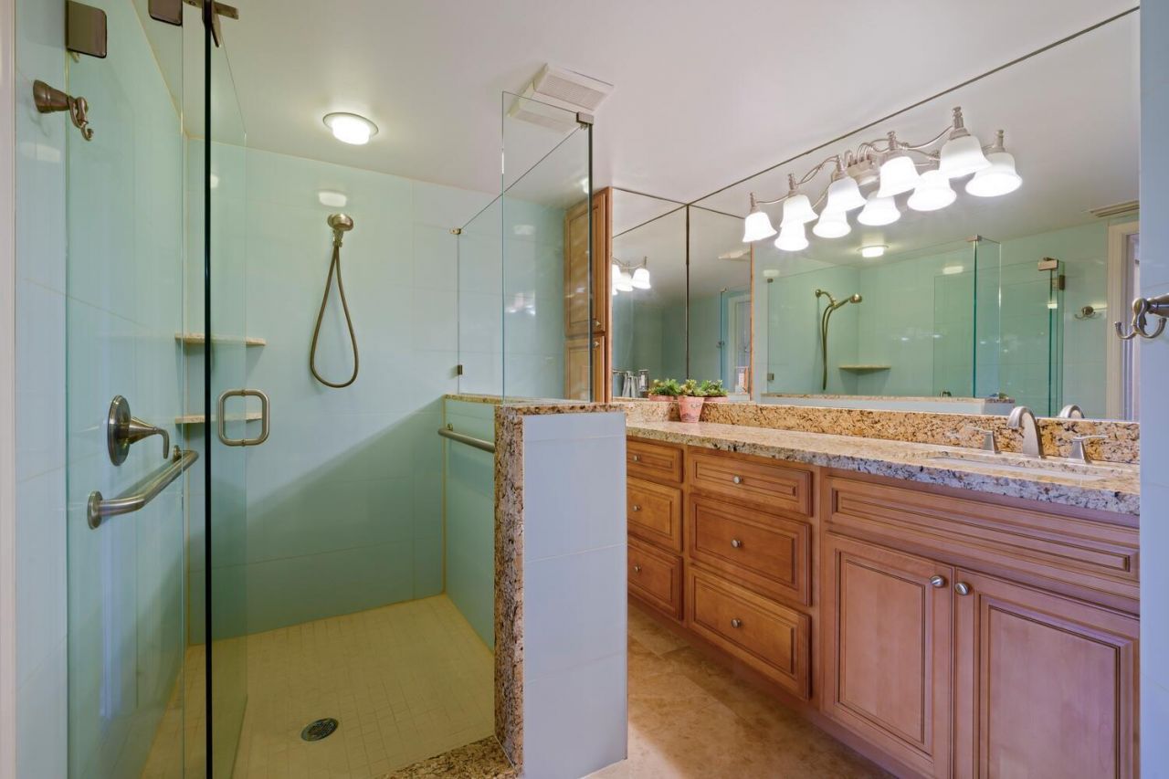 6030 SE Martinique Drive, Unit 102, Stuart, FL 34997 Photo