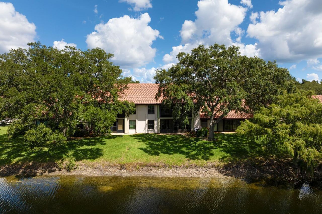 6030 SE Martinique Drive, Unit 102, Stuart, FL 34997 Photo