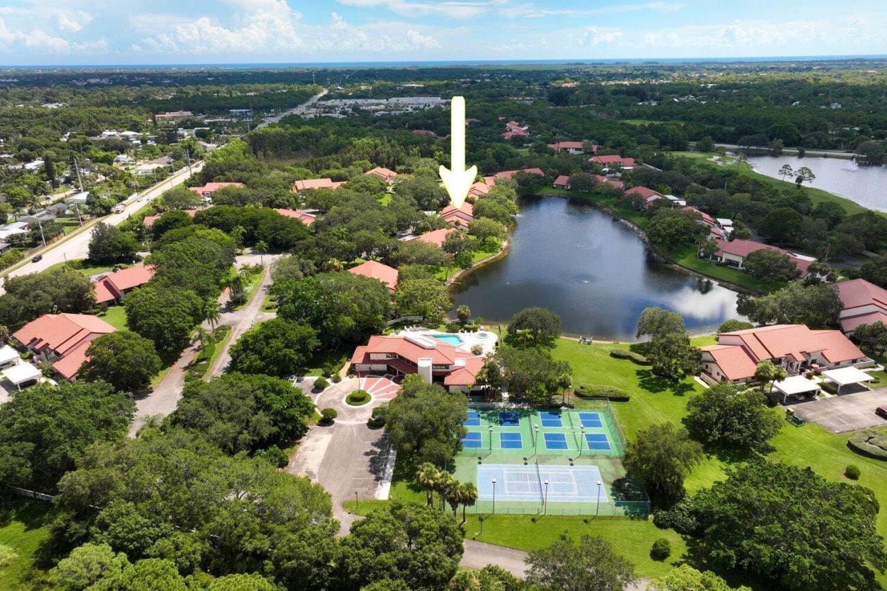 6030 SE Martinique Drive, Unit 102, Stuart, FL 34997 Photo