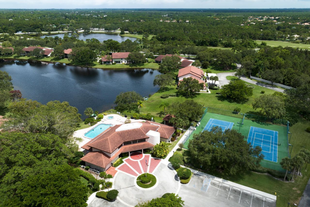 6030 SE Martinique Drive, Unit 102, Stuart, FL 34997 Photo