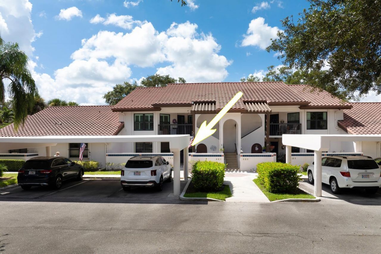 6030 SE Martinique Drive, Unit 102, Stuart, FL 34997 Photo