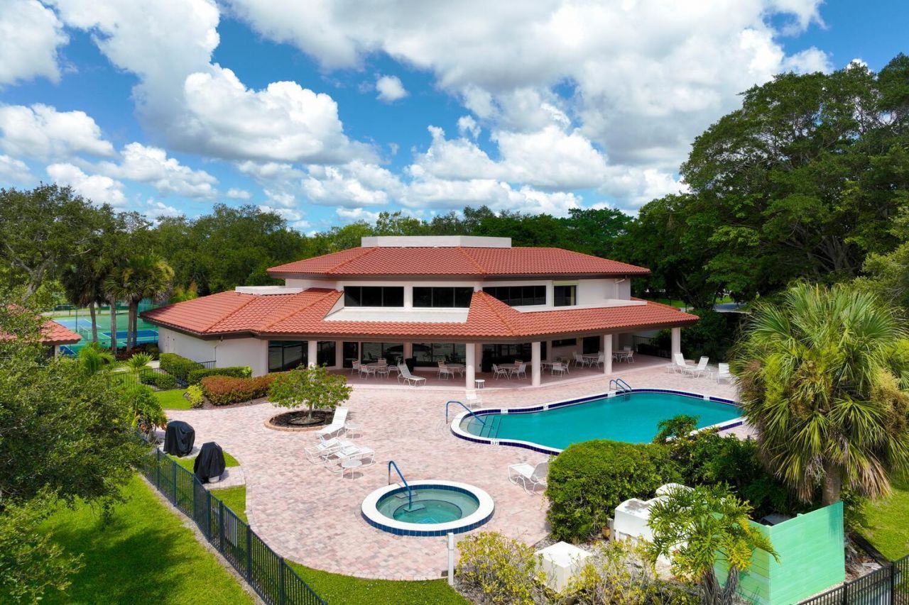 6030 SE Martinique Drive, Unit 102, Stuart, FL 34997 Photo