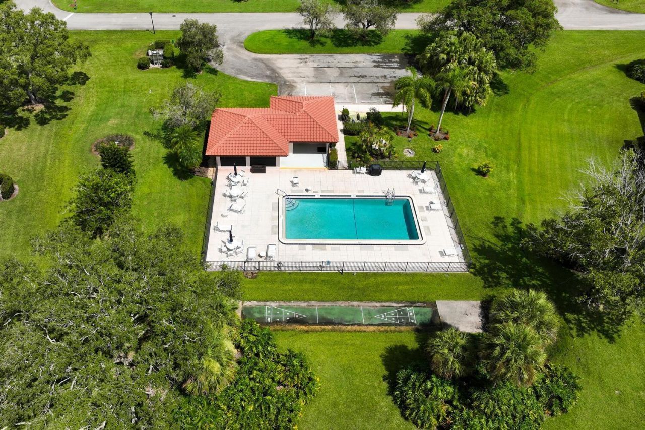 6030 SE Martinique Drive, Unit 102, Stuart, FL 34997 Photo