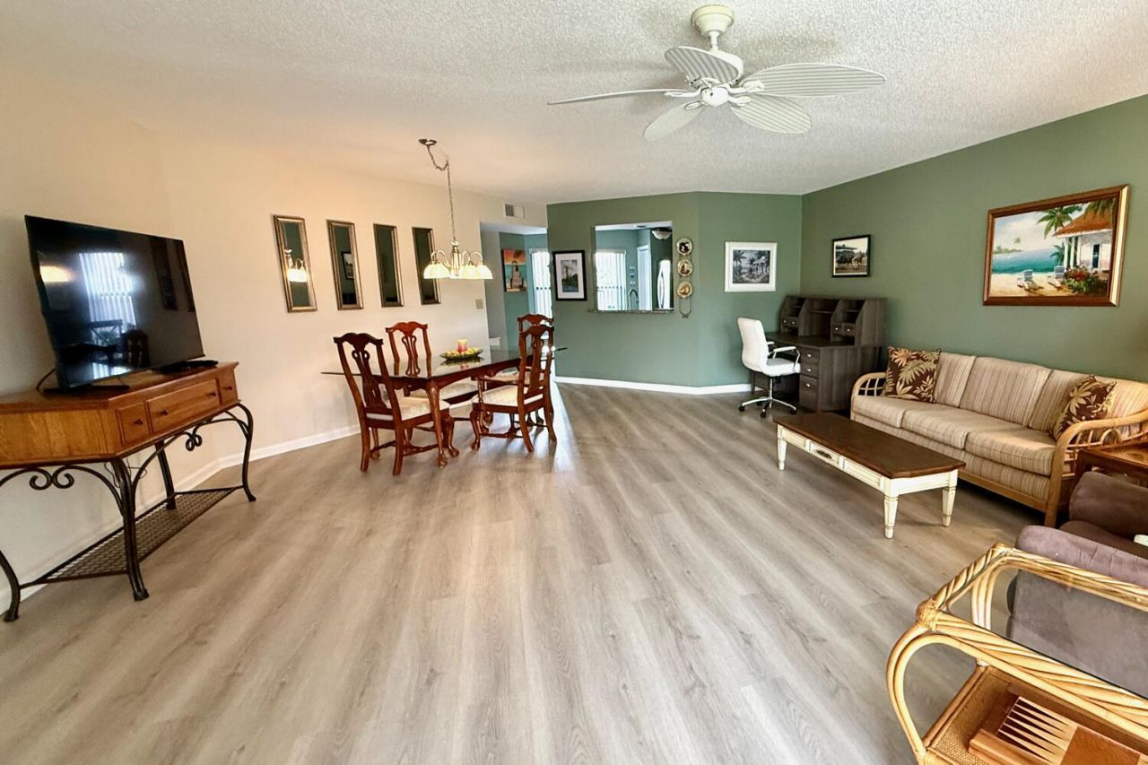 6030 SE Martinique Drive, Unit 102, Stuart, FL 34997 Photo