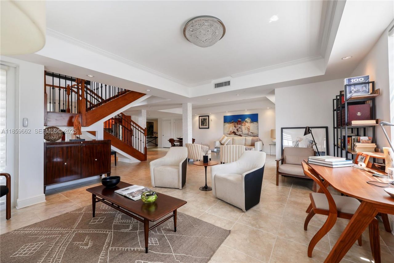 110 Hendricks Isle, Unit 13, Fort Lauderdale, FL 33301 Photo