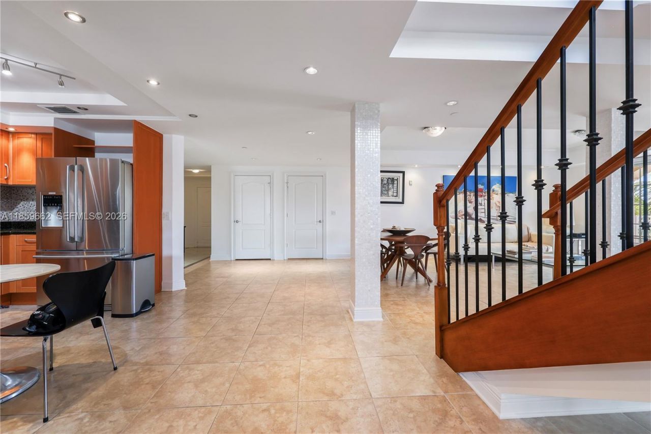 110 Hendricks Isle, Unit 13, Fort Lauderdale, FL 33301 Photo