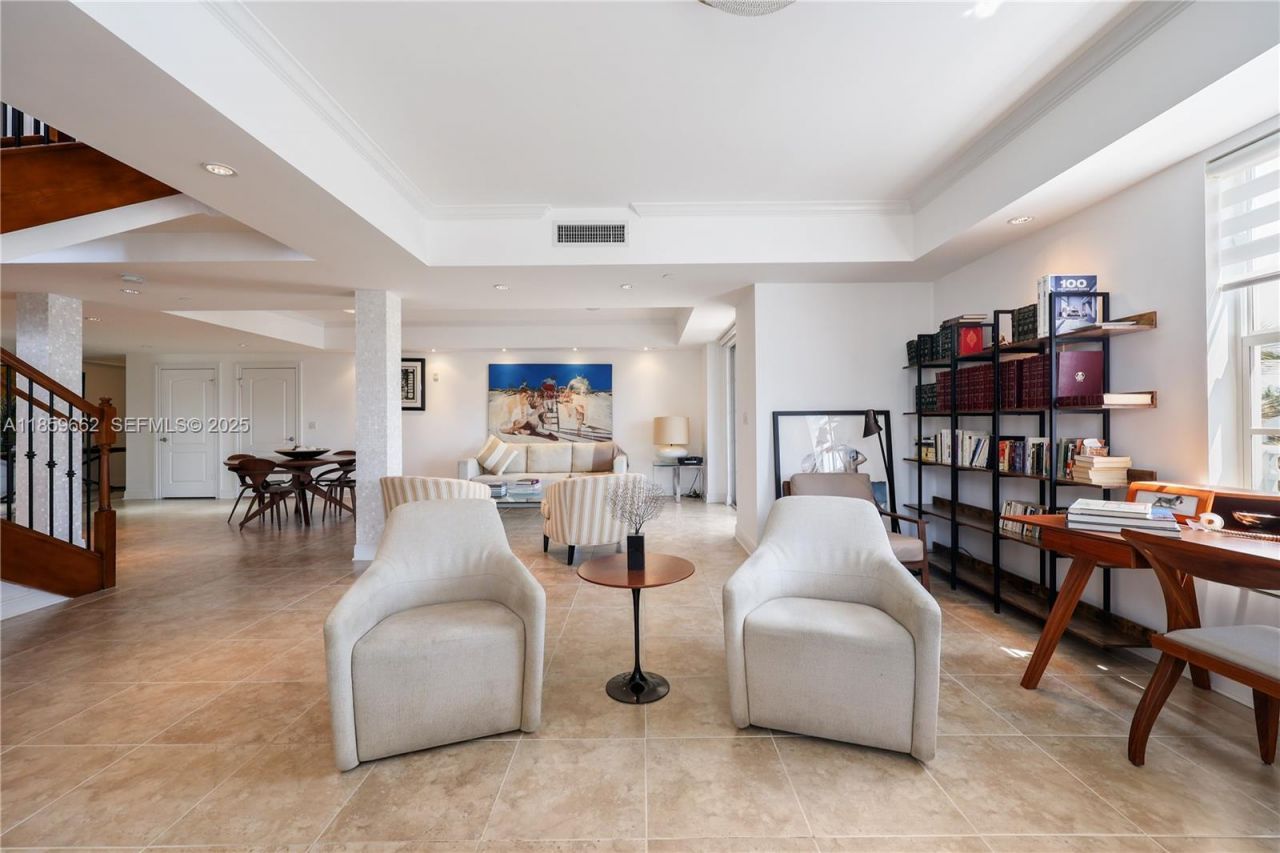 110 Hendricks Isle, Unit 13, Fort Lauderdale, FL 33301 Photo