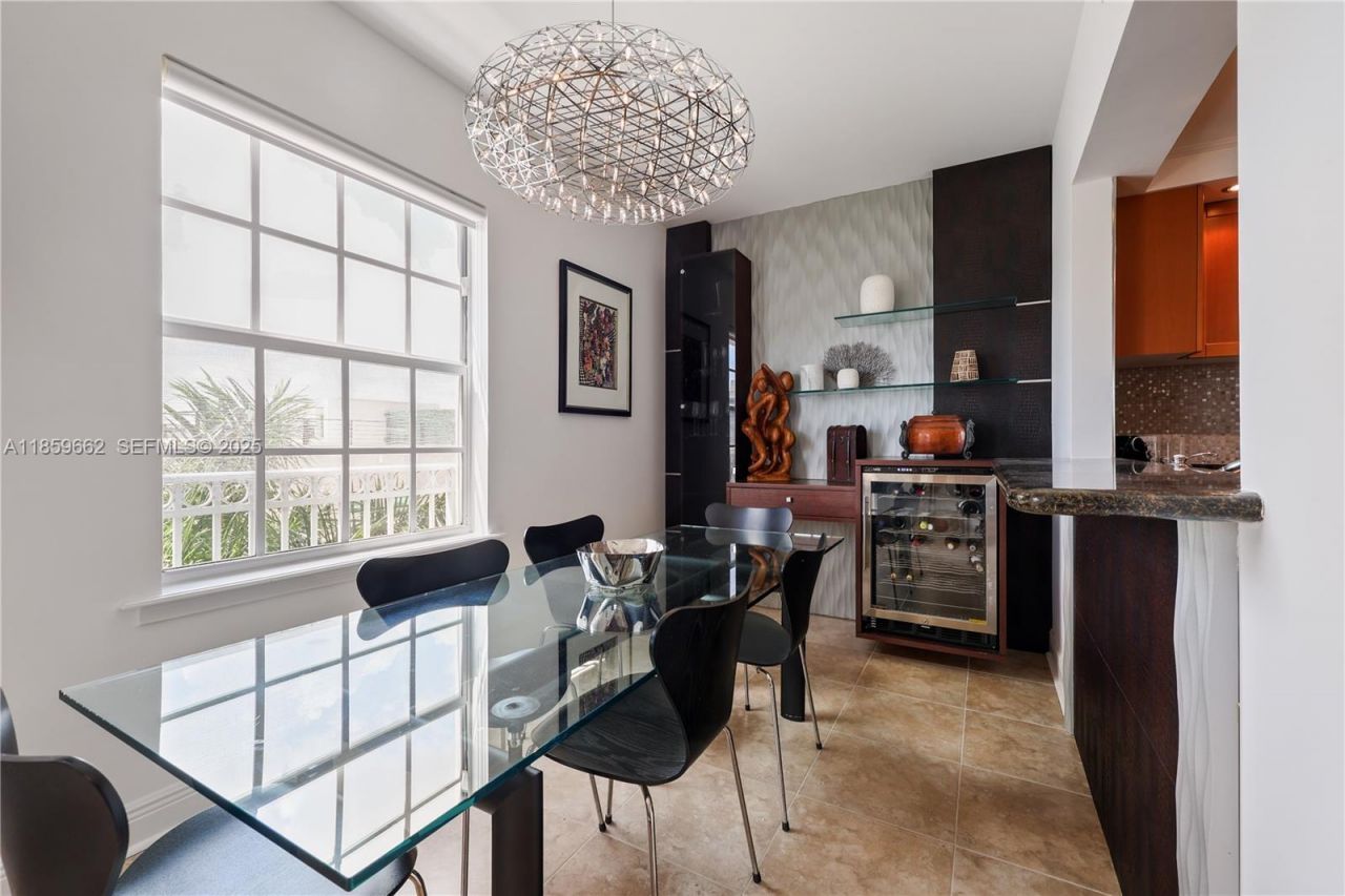 110 Hendricks Isle, Unit 13, Fort Lauderdale, FL 33301 Photo