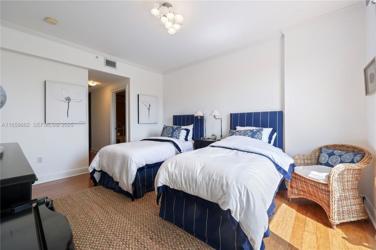 110 Hendricks Isle, Unit 13, Fort Lauderdale, FL 33301 Photo