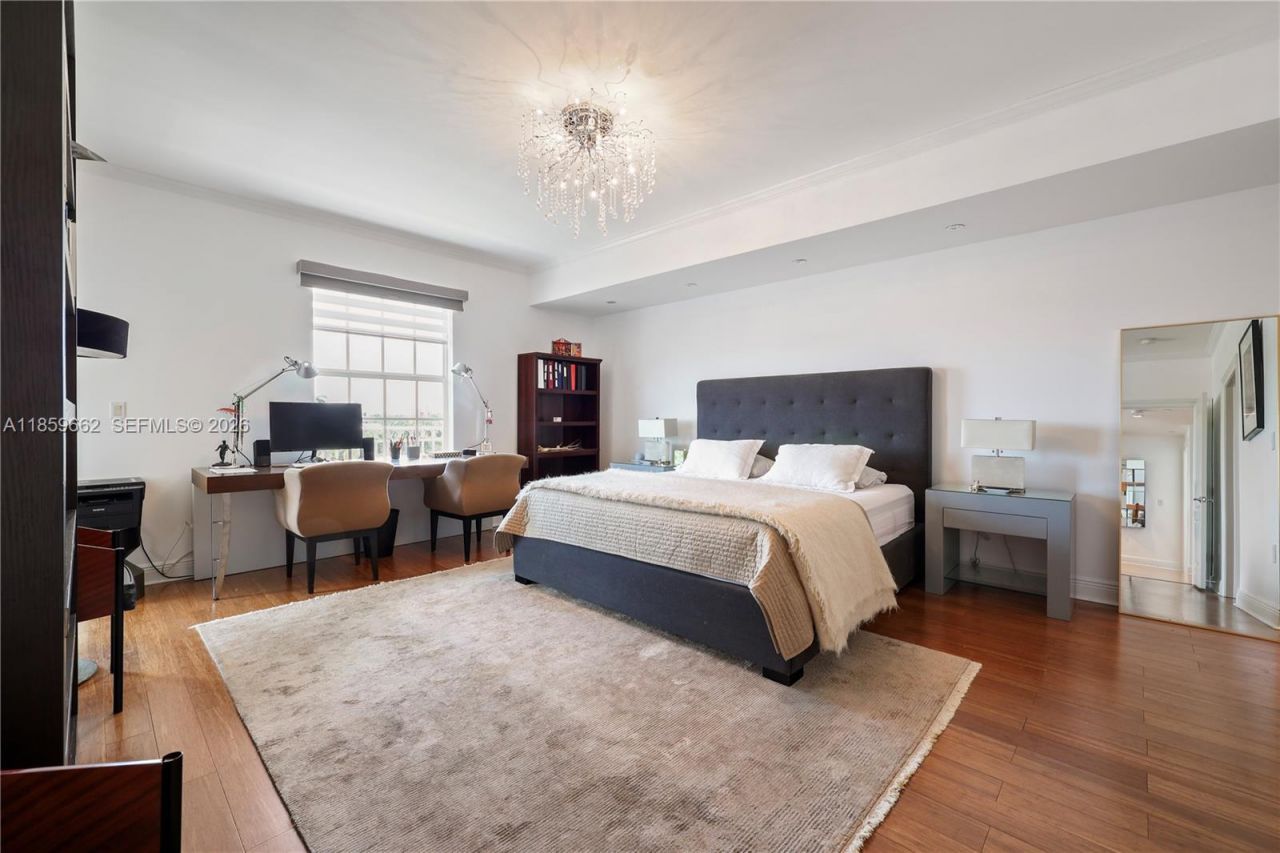 110 Hendricks Isle, Unit 13, Fort Lauderdale, FL 33301 Photo