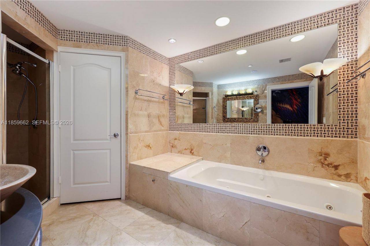 110 Hendricks Isle, Unit 13, Fort Lauderdale, FL 33301 Photo