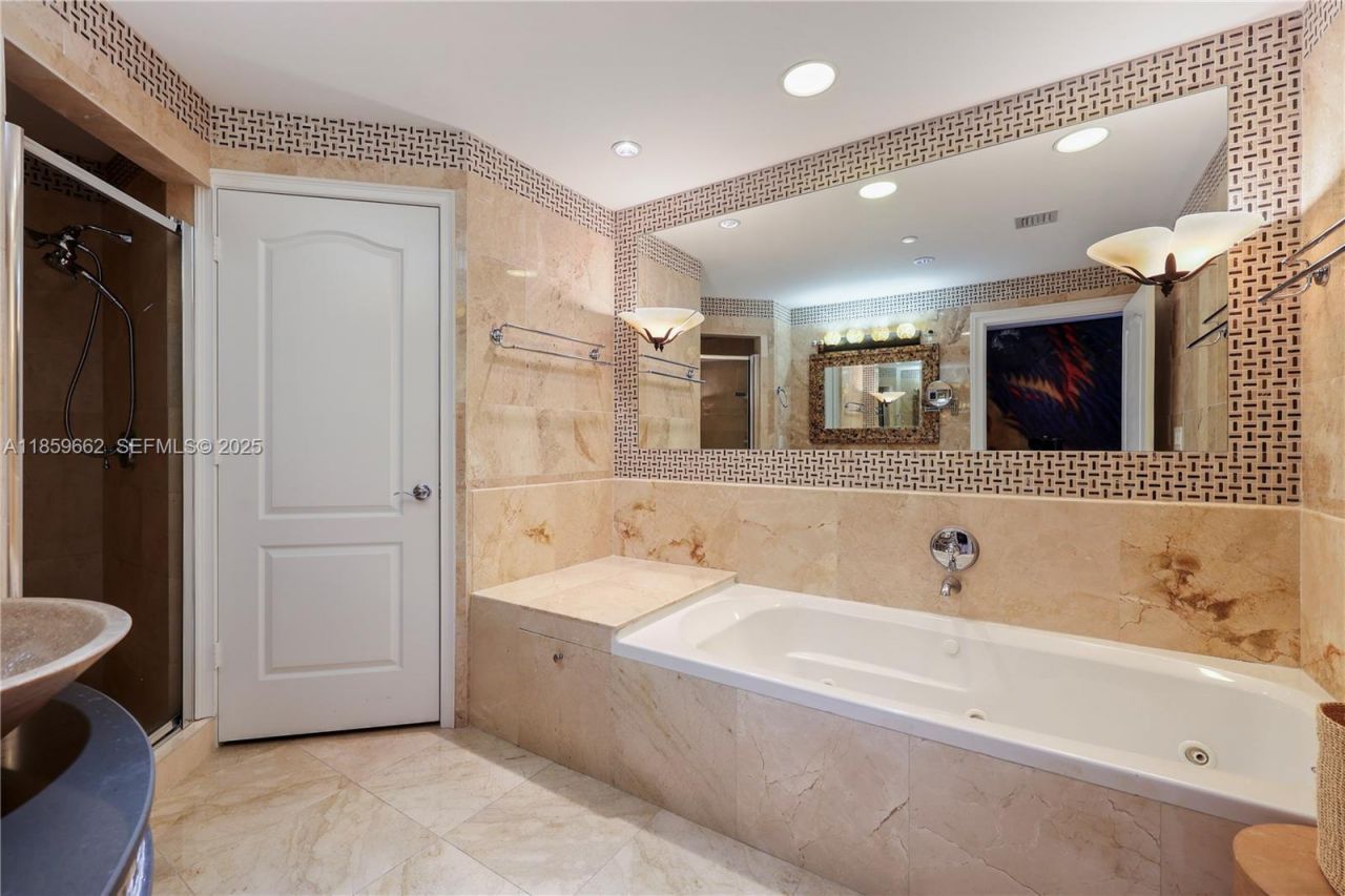 110 Hendricks Isle, Unit 13, Fort Lauderdale, FL 33301 Photo