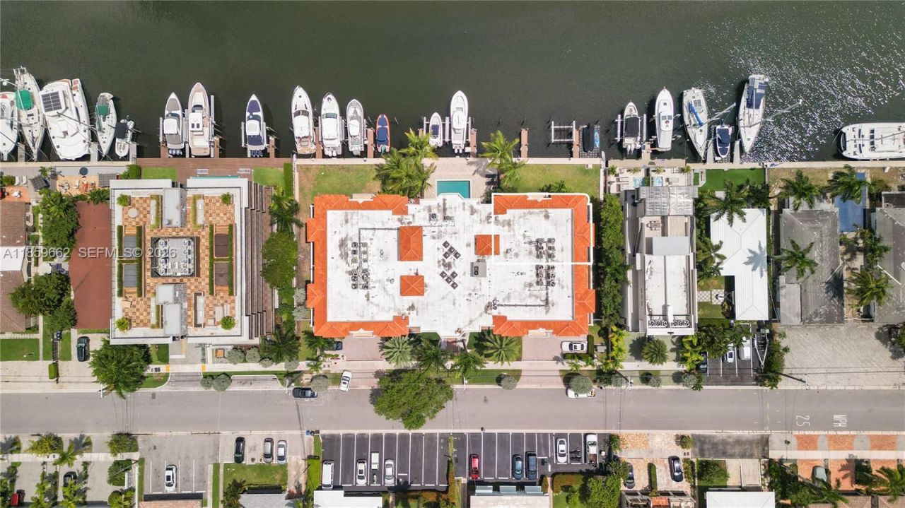 110 Hendricks Isle, Unit 13, Fort Lauderdale, FL 33301 Photo