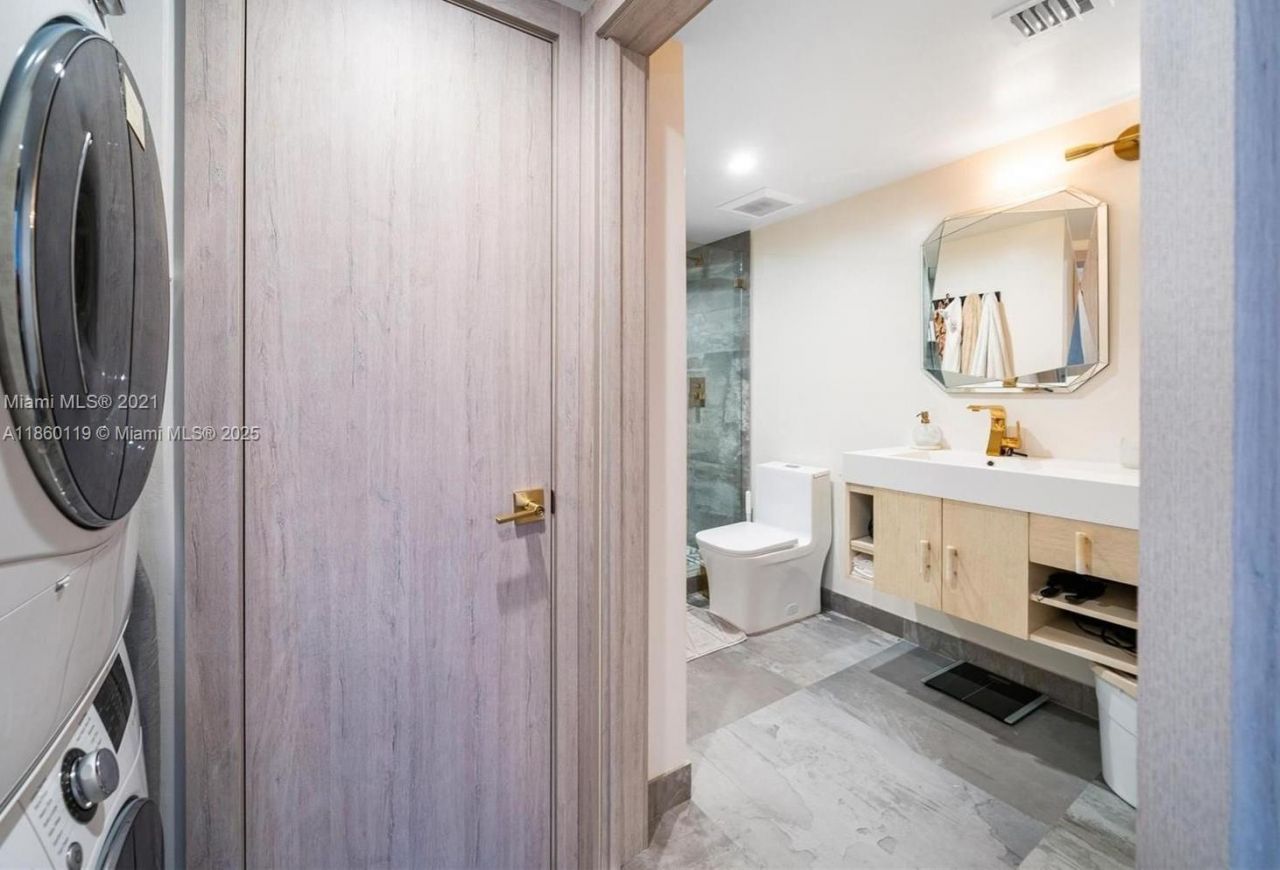 2301 Collins Ave, Unit 306, Miami Beach, FL 33139 Photo