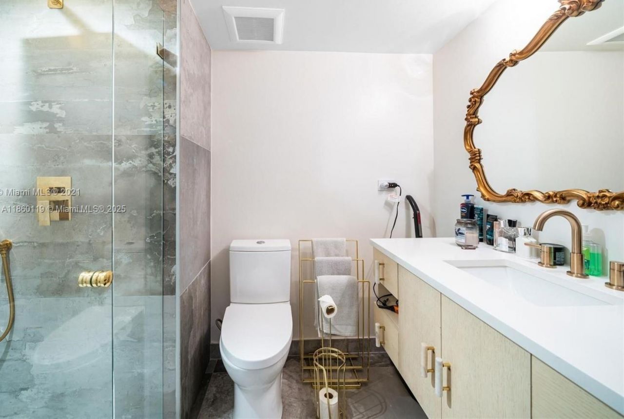 2301 Collins Ave, Unit 306, Miami Beach, FL 33139 Photo