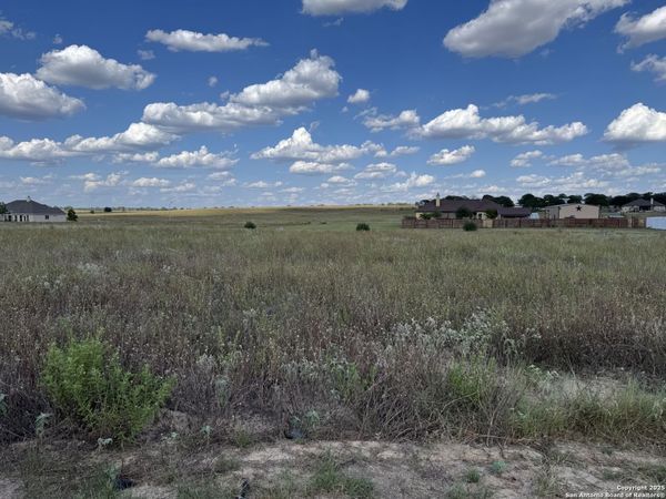 140 Turnberry, La Vernia, TX 78121