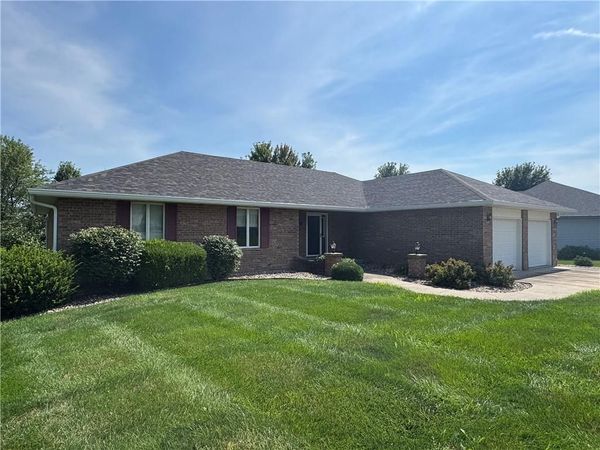 719 S Alco Avenue, Maryville, MO 64468