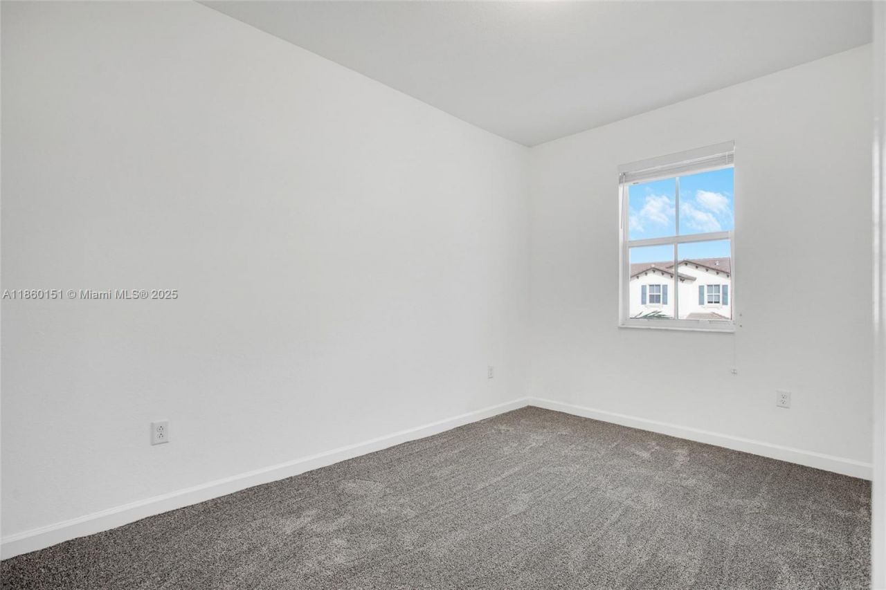 12609 NW 23rd Pl, Unit 12609, Miami, FL 33167 Photo