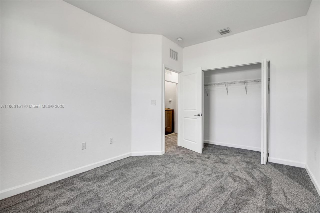 12609 NW 23rd Pl, Unit 12609, Miami, FL 33167 Photo