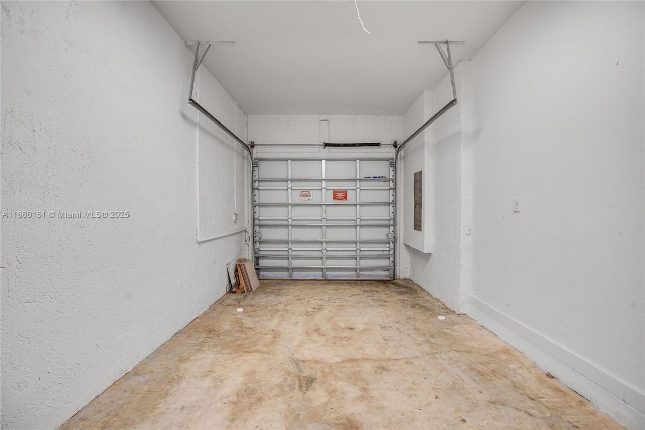 12609 NW 23rd Pl, Unit 12609, Miami, FL 33167 Photo