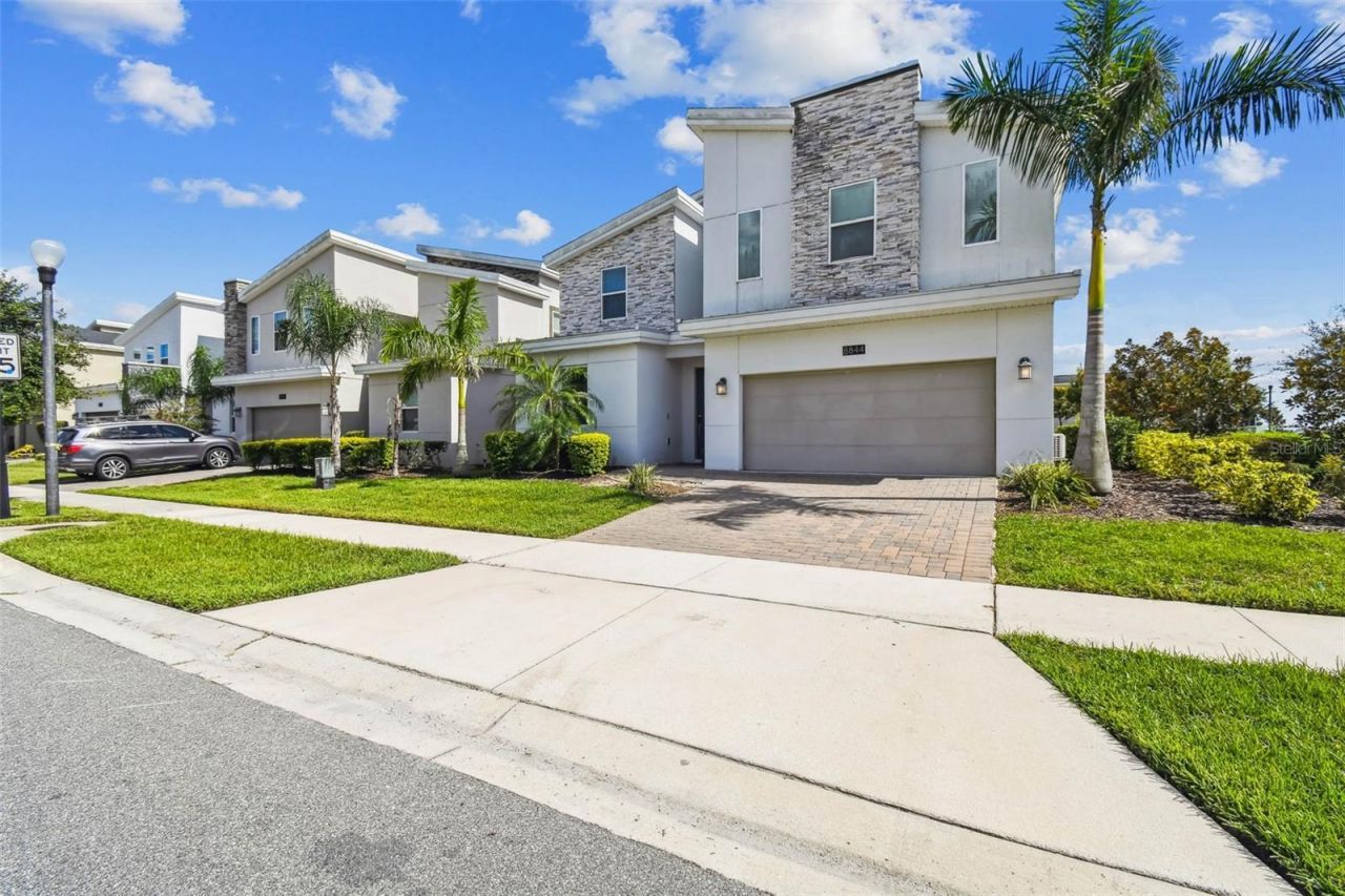 8844 Cruden Bay Court, Davenport, FL 33896 Photo