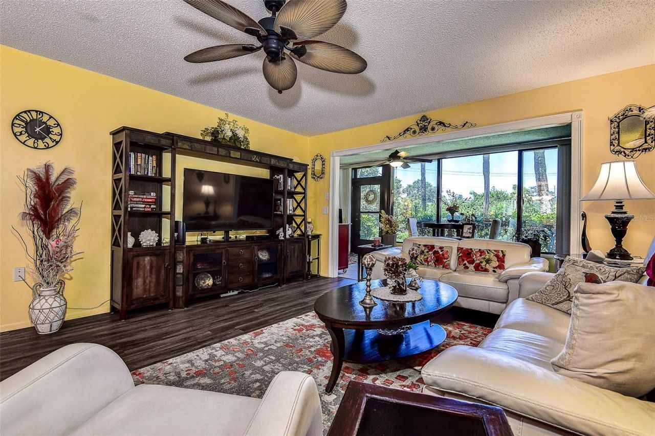 118 Pinehurst Drive, Unit 118D, Bradenton, FL 34210 Photo