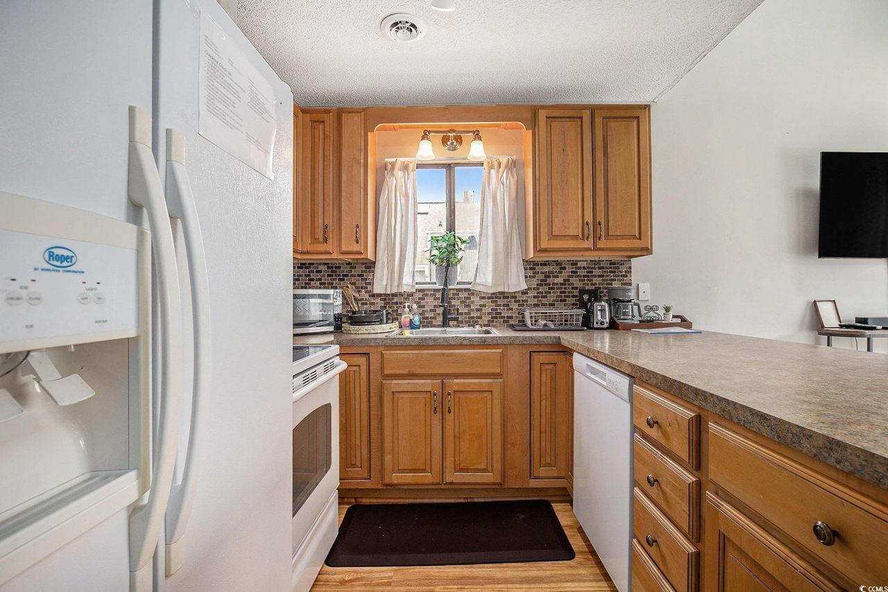 3700 Golf Colony Dr. Photo 16