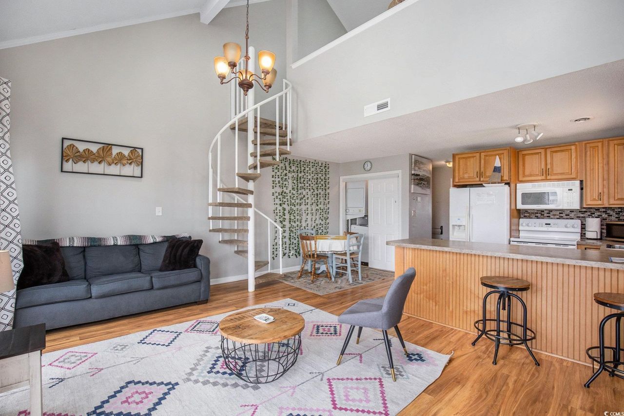 3700 Golf Colony Dr. Photo 9