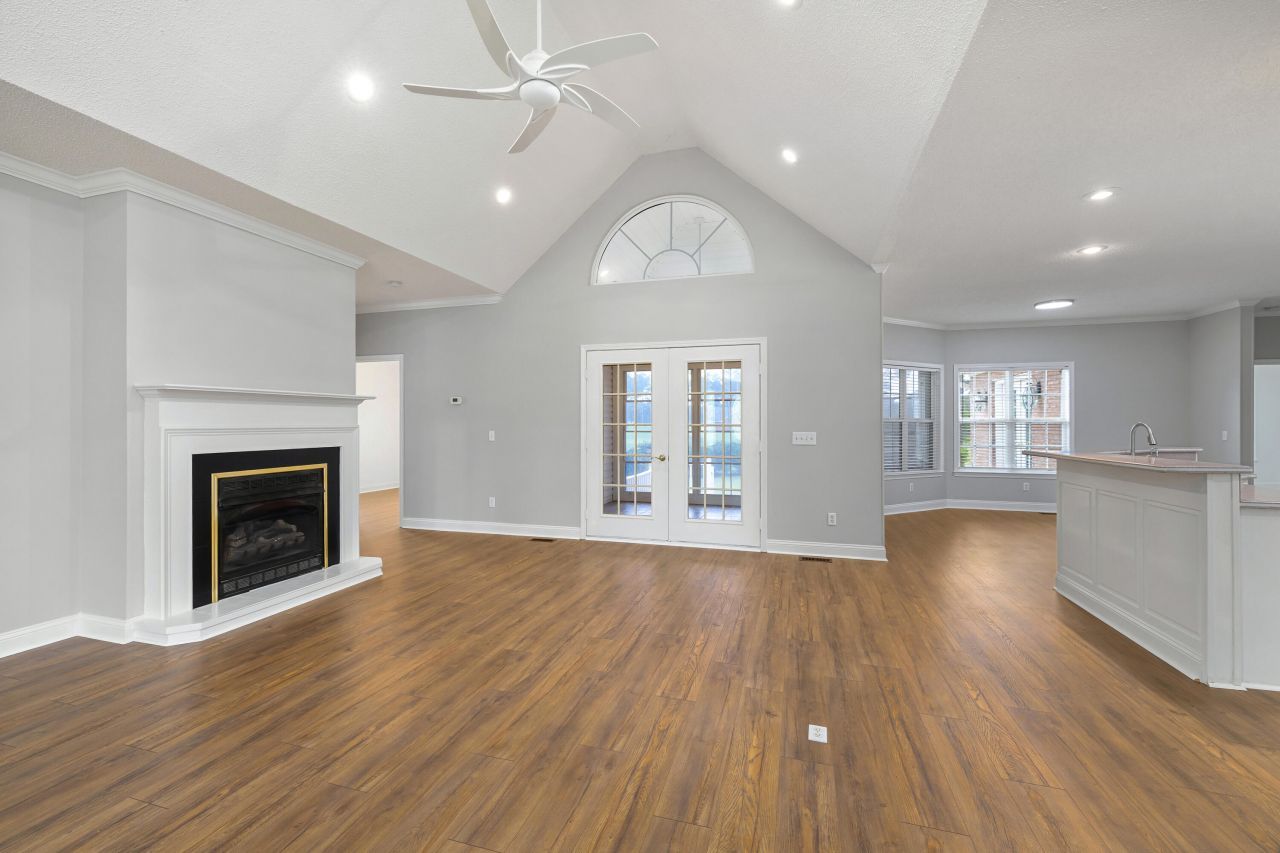 233 Plantation Drive Photo 16