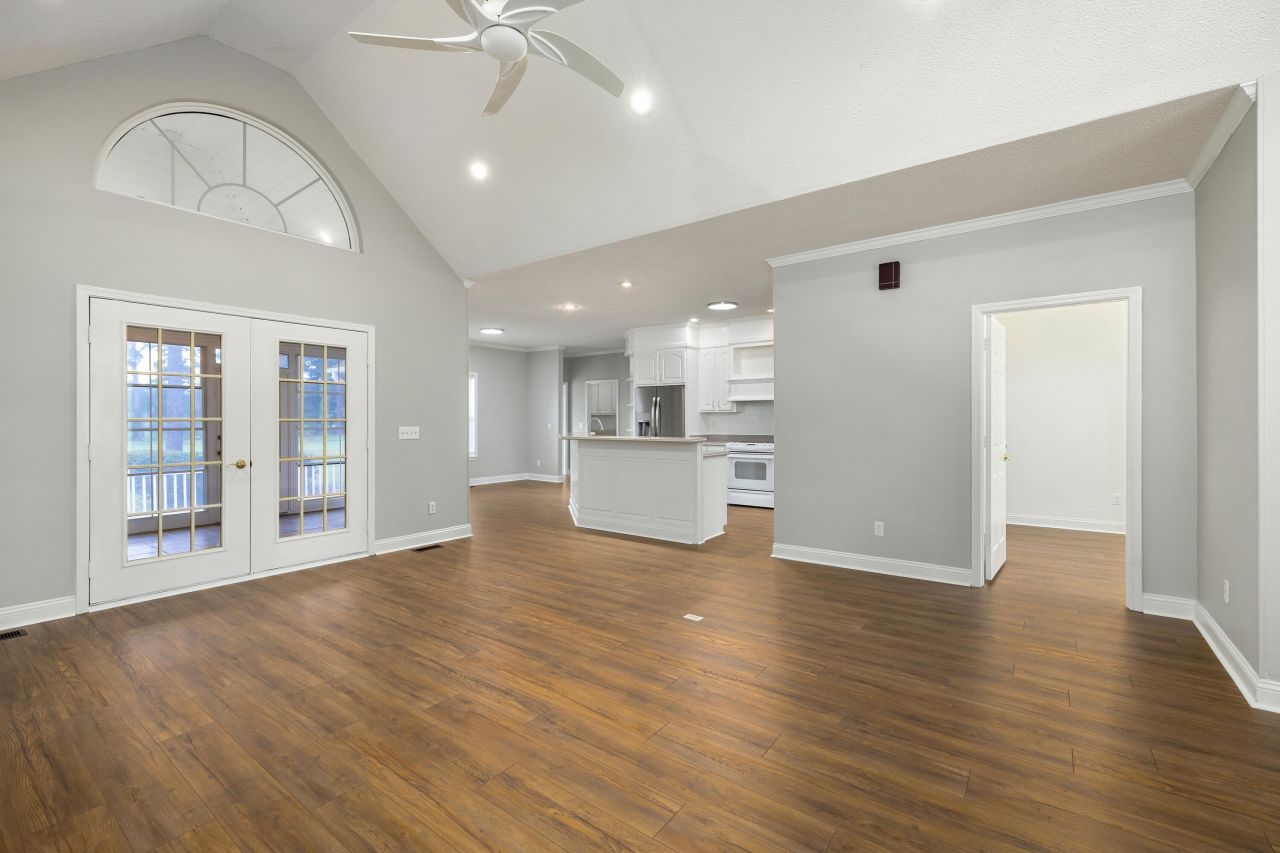 233 Plantation Drive Photo 17