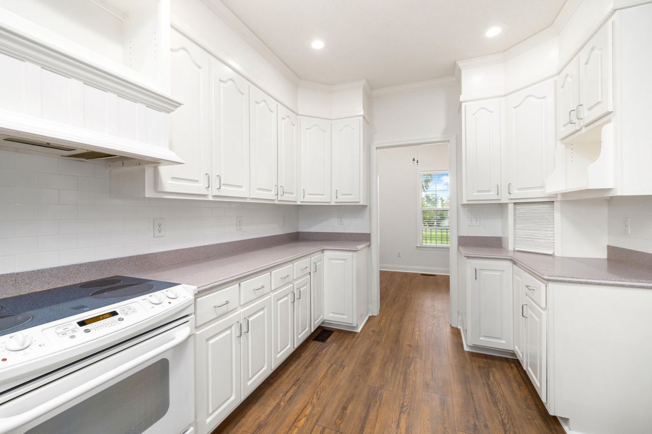 233 Plantation Drive Photo 24