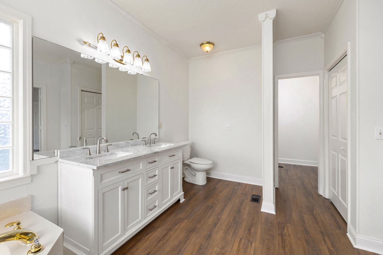 233 Plantation Drive Photo 32