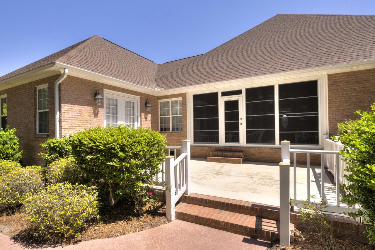 233 Plantation Drive Photo 8