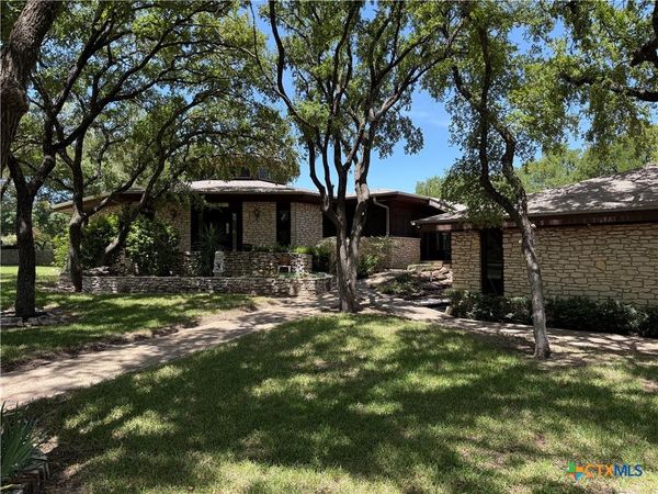 201 Dodds Creek Drive, Gatesville, TX 76528