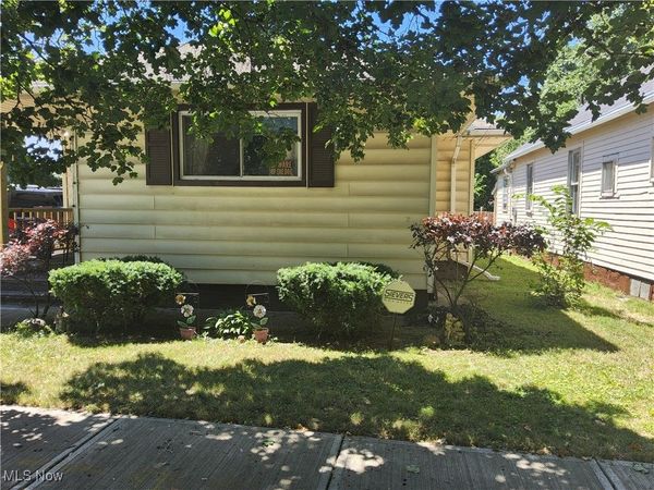 4092 E 72nd Street, Cleveland, OH 44105