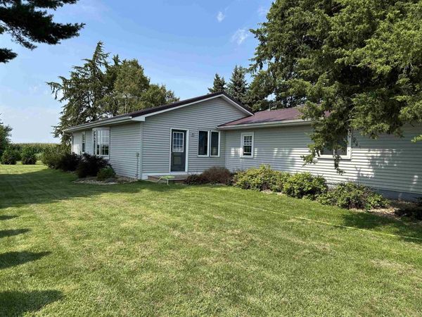 9896 Lincoln Road, MORRISON, IL 61270