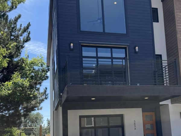 3834 Lakeside Drive, Unit 18, Reno, NV 89509