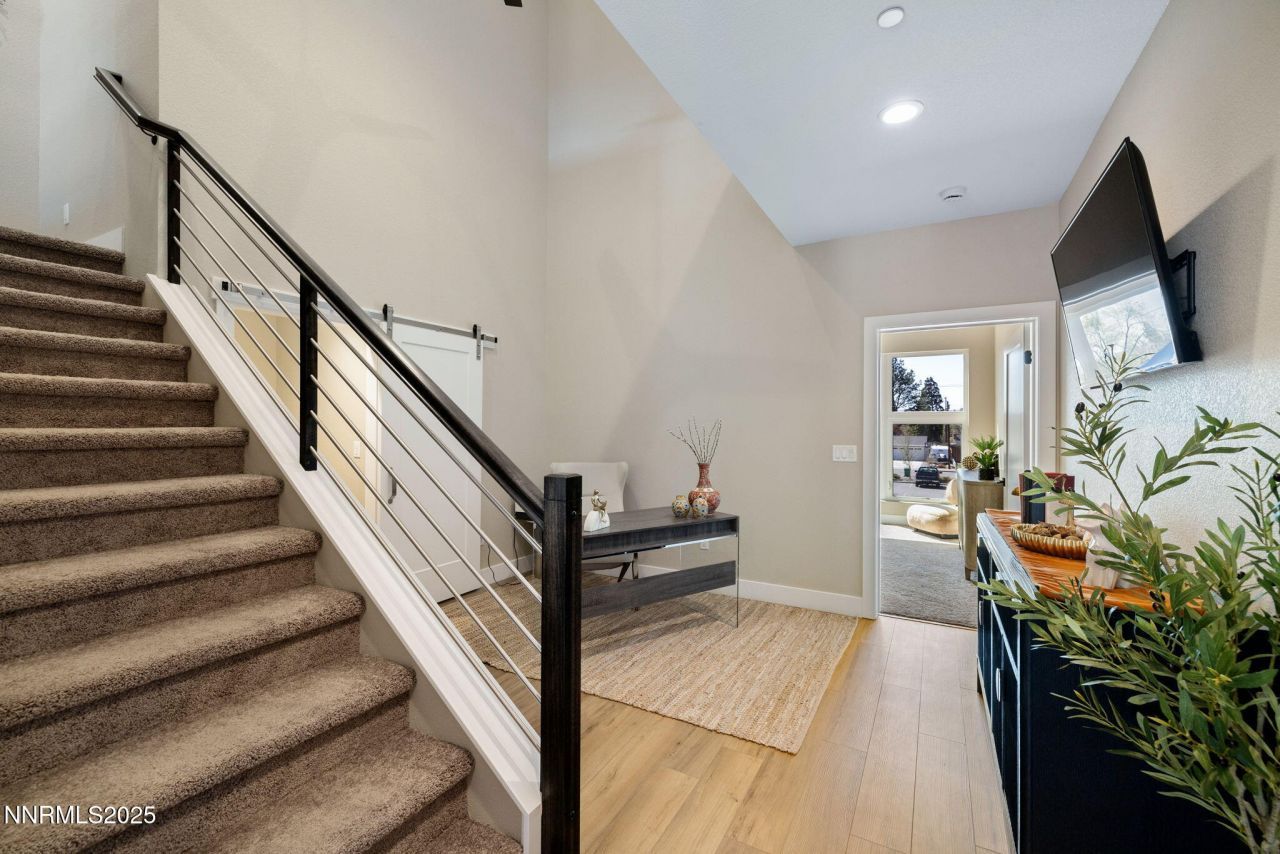 3834 Lakeside Drive, Unit 18, Reno, NV 89509 Photo