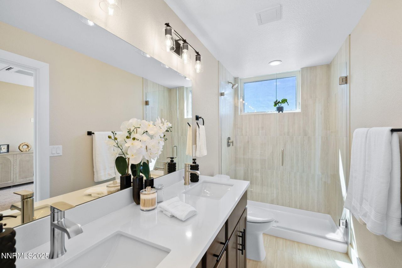 3834 Lakeside Drive, Unit 18, Reno, NV 89509 Photo