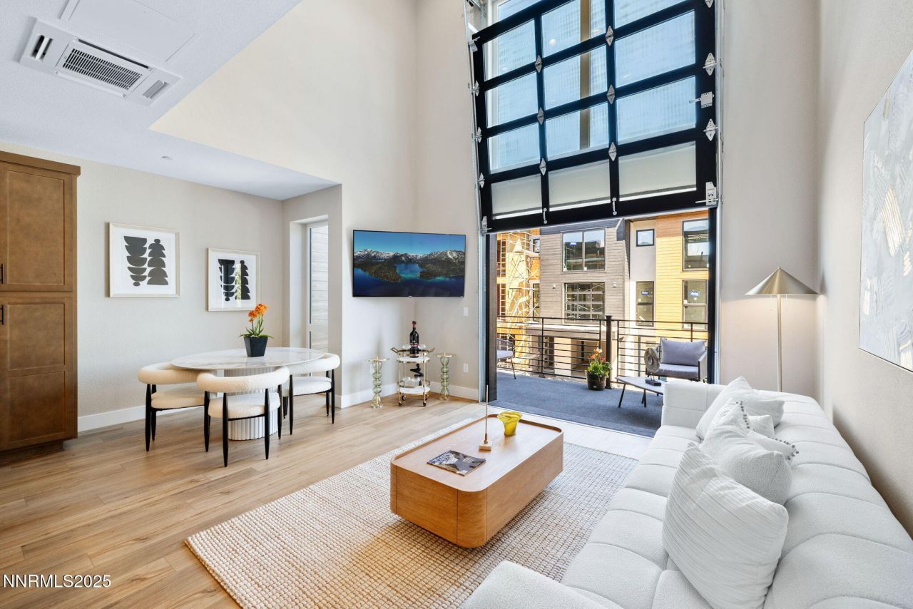 3834 Lakeside Drive, Unit 18, Reno, NV 89509 Photo