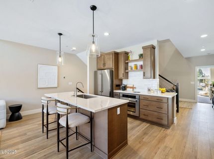 3834 Lakeside Drive, Unit 18, Reno, NV 89509 Photo