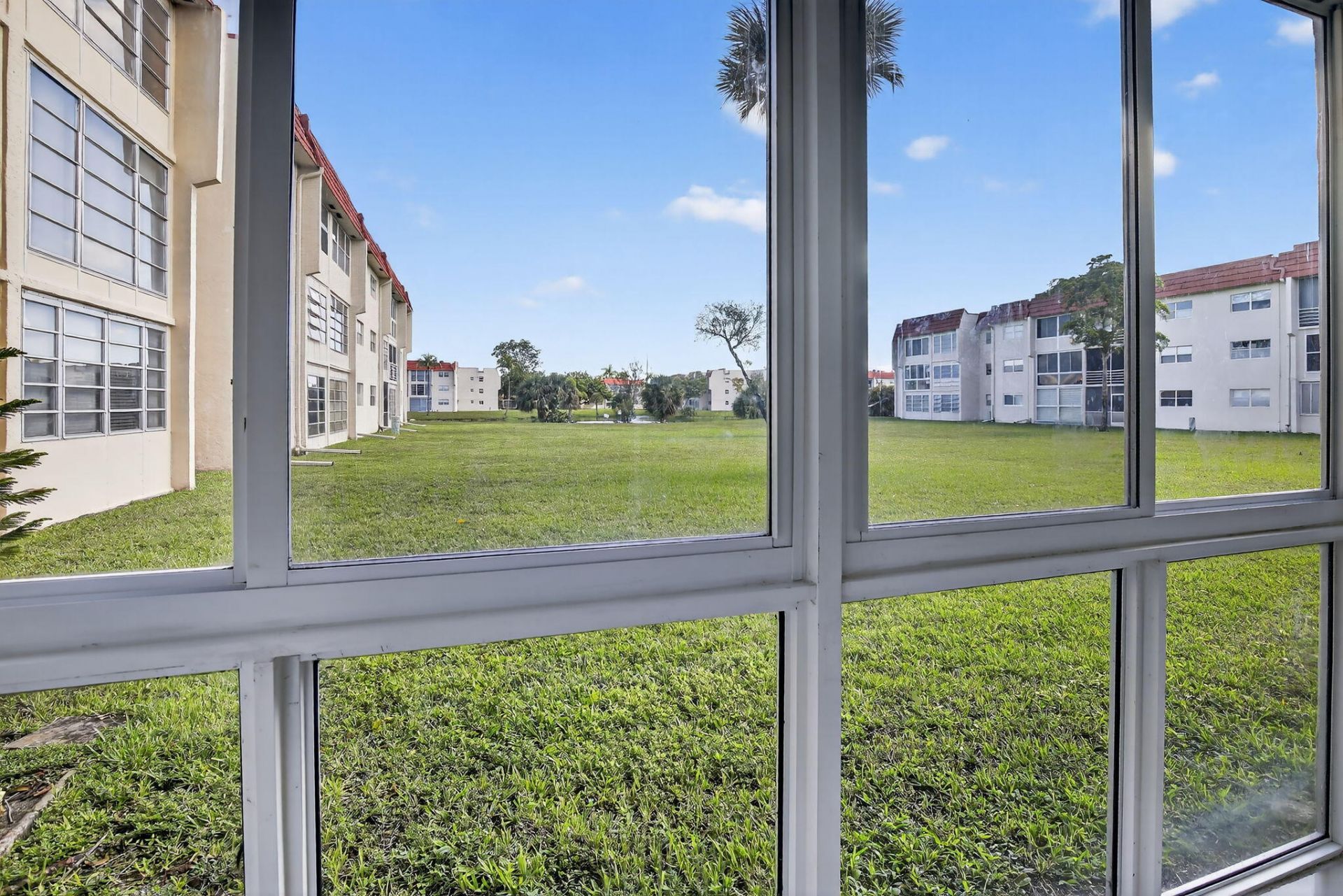 2951 Sunrise Lakes Drive E, Unit 107, Sunrise, FL 33322 Photo