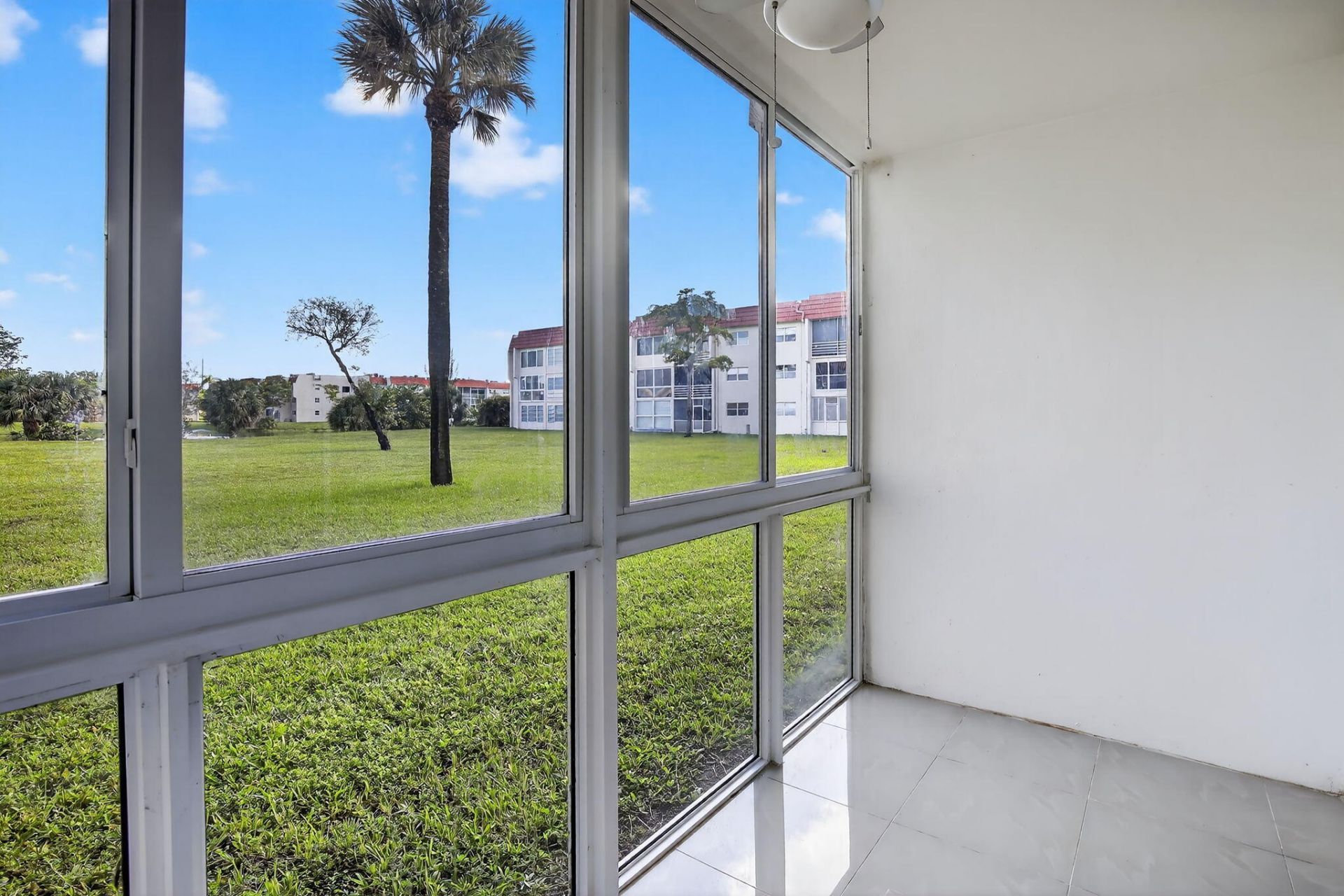 2951 Sunrise Lakes Drive E, Unit 107, Sunrise, FL 33322 Photo