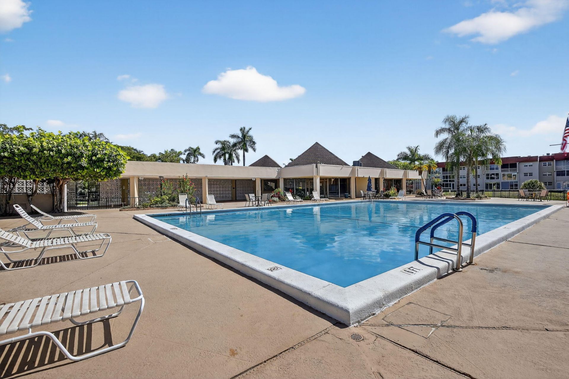 2951 Sunrise Lakes Drive E, Unit 107, Sunrise, FL 33322 Photo