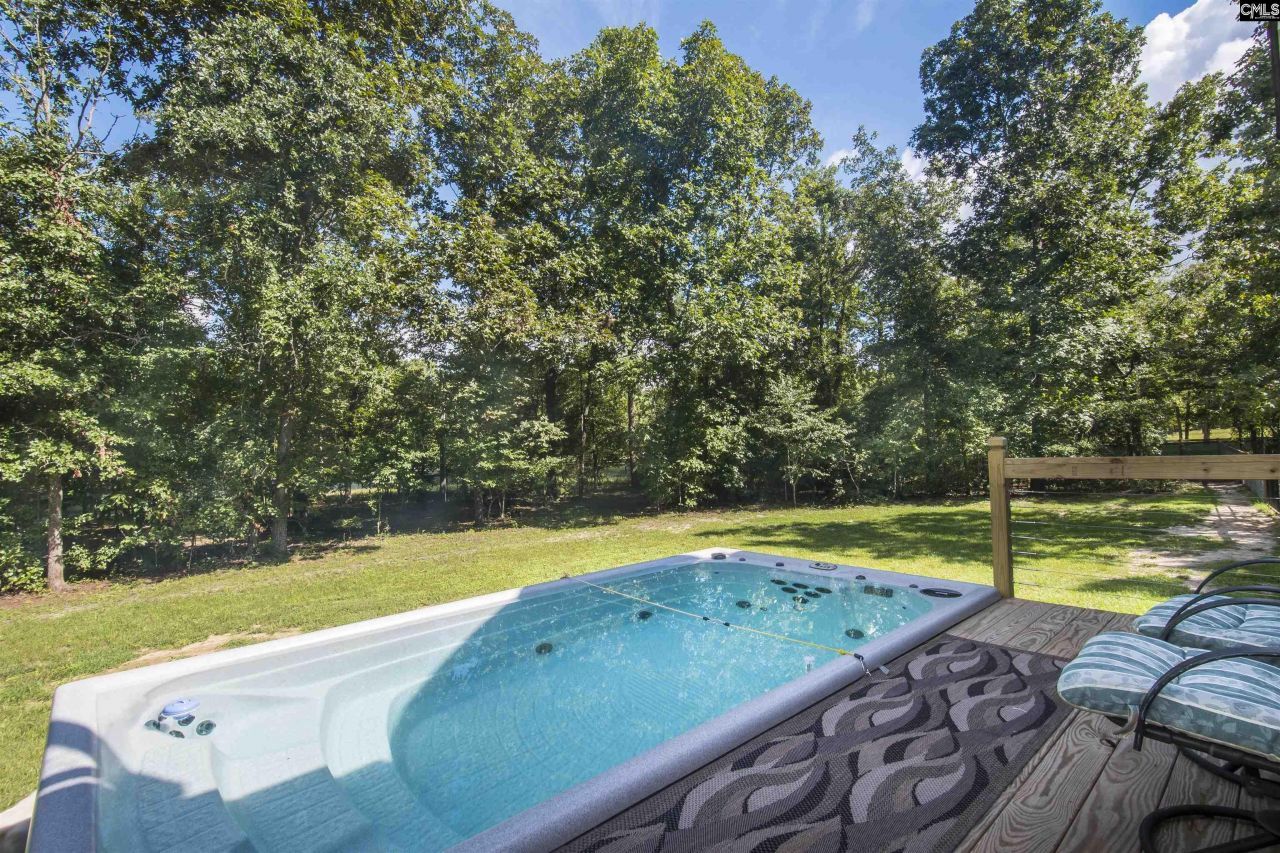 1377 Pine Road Photo 25