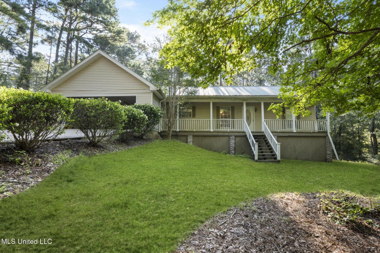 105 Green Bay Drive, Petal, MS 39465 Main Photo