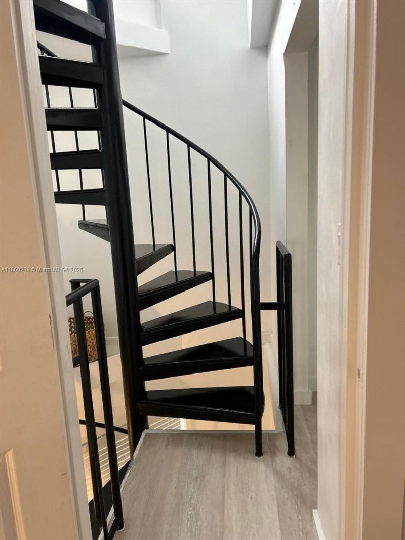 3036 SW 27th Ave, Unit 5, Miami, FL 33133 Photo