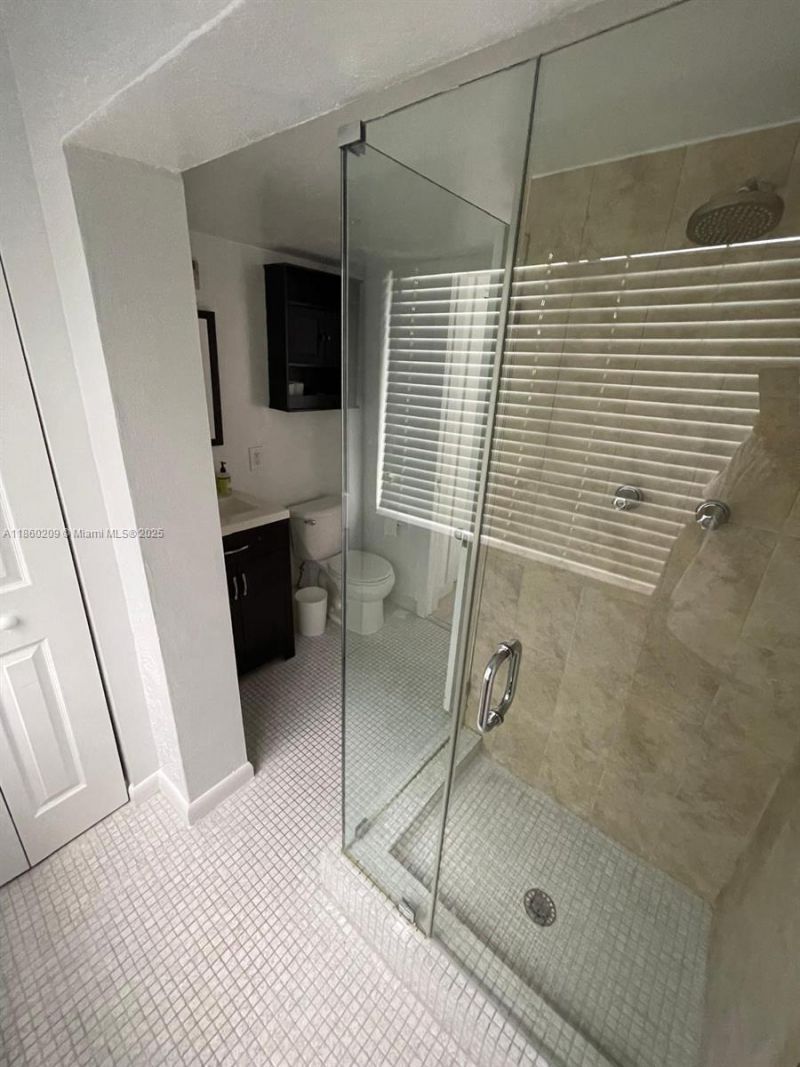 3036 SW 27th Ave, Unit 5, Miami, FL 33133 Photo