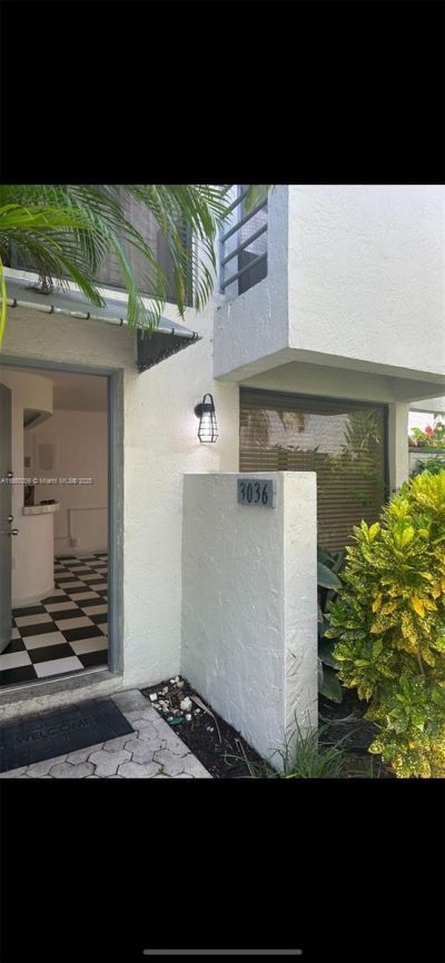 3036 SW 27th Ave, Unit 5, Miami, FL 33133 Photo