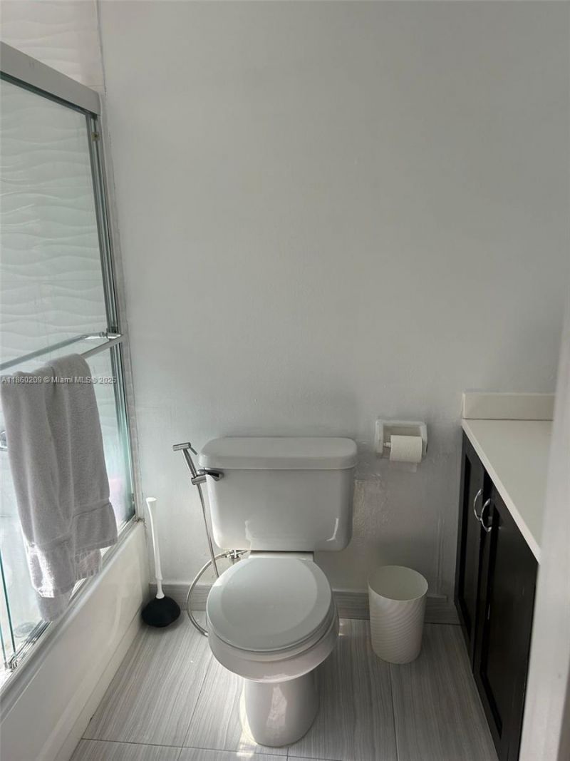 3036 SW 27th Ave, Unit 5, Miami, FL 33133 Photo